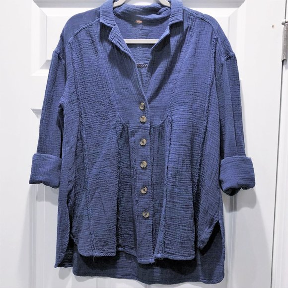 "SOLD" - FREE PEOPLE Button Down Top - Picture 3 of 7